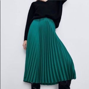 Emerald Green Pleated Zara Midi Skirt